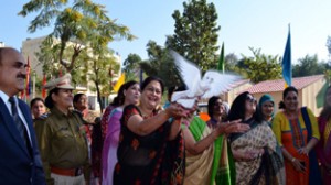 Savi Tayal, president Zonal CWA, J&K Zone, CRPF along with others during inauguration of CPC subsidiary canteen.