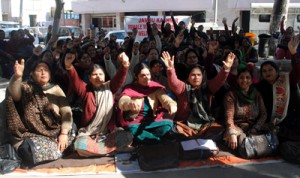 FMPHWs protesting at the Directorate Health Complex on Friday. -Excelsior/Rakesh
