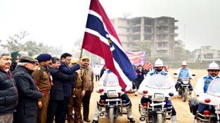 IG Traffic Muneer Ahmed flagging off a rally from Green Field, Gandhi Nagar to inaugurate 26th Road Safety week on Sunday.