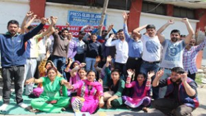 Home Guards during a protest in front of Press Club, Jammu on Monday. -Excelsior/Rakesh