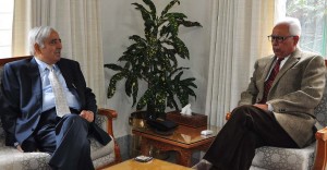 Governor N N Vohra and Chief Minister designate Mufti Mohammad Sayeed in a meeting at Raj Bhawan on Saturday.