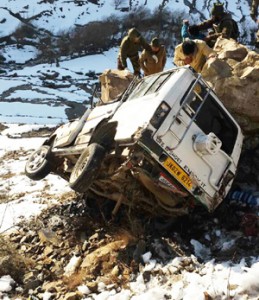 The ill-fated vehicle after accident near Shaitani Nullah in district Ramban. — Excelsior/Pervaiz
