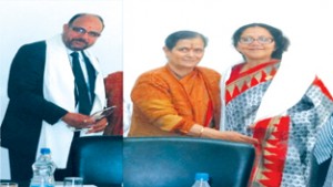 Vijay Puri, Academic Director, KC Gurukul School honouring  Principals during a felicitation function in Jammu.