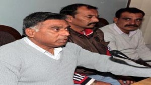 Office bearers of DLU interacting with media persons at Jammu on Tuesday.  —Excelsior/Rakesh