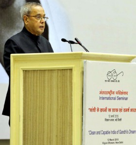 President, Pranab Mukherjee addressing at the inauguration of the two day International Seminar on ‘Clean and Capable India of Gandhiji’s Dreams’, in New Delhi onThursday. 