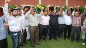 The office bearers of SABLO raising slogans after meeting.