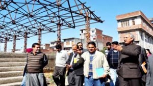 Minister for Horticulture, Abdul Rehman Veeri during visit to Narwal Mandi on Tuesday.
