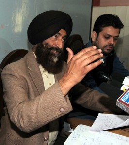 Balvinder Singh interacting with media persons at Jammu on Saturday. -Excelsior/Rakesh