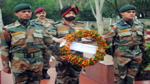 Major General, AOC, Northern Command, S S Saluja laying wreath at Dhruva War Memorial, Udhampur on Wednesday.