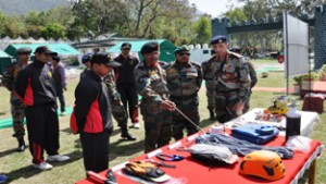 Lt Gen Rajeev Tewari, General Officer Commanding, Rising Star Corps being briefed about the Expedition Equipment at Yol.