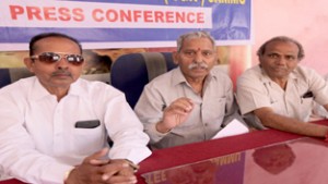 Prem Nath Kundal interacting with media persons at Jammu on Wednesday.— Excelsior/Rakesh