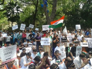 KPs protesting at Jantar Mantar, New Delhi on Sunday.