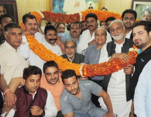 Dharamveer Singh Jamwal being honoured at felicitation function on Thursday.