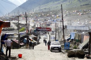 Baltal base camp all set to receive Amarnath pilgrims.  -Excelsior/Amin War