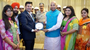 Kaptan Singh Solanki & Dr. Anshu Kataria during the launching ceremony of Aryans Safety Helmet.