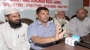 Office bearers of JKGBC interacting with media persons at Jammu on Wednesday. -Excelsior/Rakesh