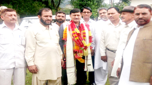 MLC Vibodh Gupta during a meeting of Workers at Kotranka on Friday. -Excelsior/Bhat