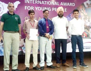 Principal of Jodhamal School, Trilok Singh Bist and student Subrat alongwith other dignitaries after receiving meritorious awards  under Duke of Edenburg's Awards in Delhi.