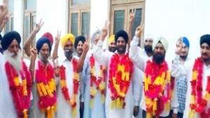 Newly elected office bearers of DGPC Samba posing for a photograph on Thursday.