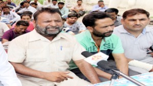 Bharat Singh, chairman All J&K PDD Employees Union/ Daily Wagers, addressing media persons. -Excelsior/Rakesh