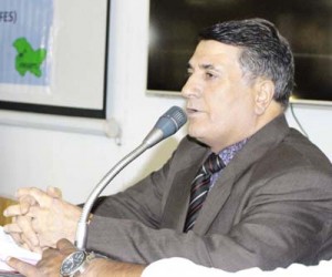 Chief Information Commissioner, GR Sofi delivering lecture during a workshop at IMPA Srinagar on Monday.