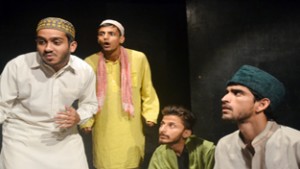 A scene of Hindi play ‘’Lohaar Ki Ek’ staged by Natrang in Jammu.