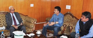 Governor NN Vohra in a meeting with CEC LAHDC Leh and MLA Nobra.