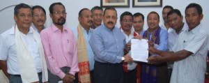 Union Minister Dr Jitendra Singh receiving a memorandum from a deputation of “Indigenous Tribal Sahitya Sabhas”, a conglomerate of eight indigenous tribal groups of Assam, at New Delhi on Tuesday.