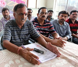 Subash Shastri interacting with media persons at Jammu on Sunday.— Excelsior/Rakesh