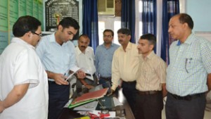 DDC Udhampur during surprise visit to an office.
