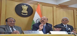 Chief Election Commissioner Nasim Zaidi flanked by Election Commissioners A K Joti (L) and O P Rawat (R) announcing schedule for election to the Legislative Assembly of Bihar, in New Delhi on Wednesday. (UNI)