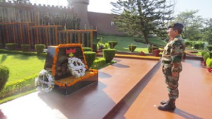 A senior Army officer paying tributes to martyrs at war memorial in Udhampur on Monday.