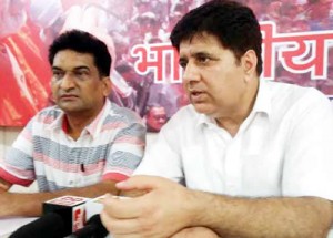 Sunil Sethi interacting with mediapersons at Jammu on Wednesday.