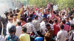 Locals protesting against Chenani incident at Garhi in Udhampur on Thursday.