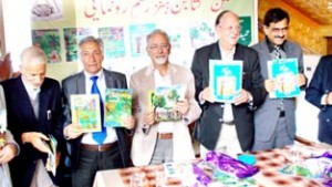 Dignitaries at the book release function.