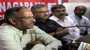 Gen Secy All India Bank Officers’ Association, S Nagarajan addressing press conference in Jammu on Monday. — Excelsior/ Rakesh