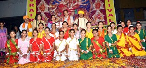 Speaker, Legislative Assembly, Kavinder Gupta and others posing with participants of Dance Show at Lakshmi Naryan Temple, Jammu.