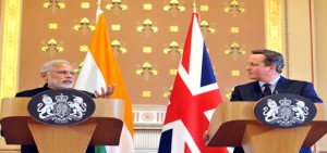Prime Minister Narendra Modi delivering his statement to the media with the Prime Minister of United Kingdom David Cameron at Foreign and Commonwealth Office in London on Thursday. (UNI)