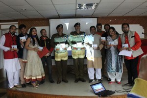 Video cassette ‘Hamari Adhuri Kahani’ being released.