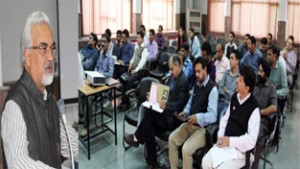 VC SKUAST Dr Pradeep Kumar interacting with delegates    on Monday.