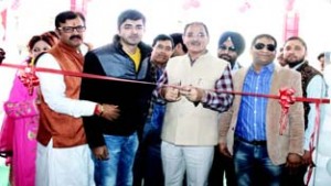 Speaker, Legislative Assembly, Kavinder Gupta inaugurating Mint Leaf Food Mall at Anand Nagar, Bohri.