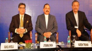 Union Minister Dr Jitendra Singh, as chief guest, flanked by renowned Heart Surgeon Dr Naresh Trehan from Medanta and Rahul Khosla from Max, during the India Health Summit, at New Delhi on Thursday.