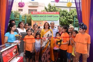 DC Samba Sheetal Nanda inaugurating centre of Career abacus at Sanfort, Trikuta Nagar.