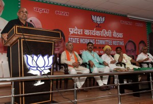 National vice president BJP Avinash Rai Khanna addressing State Executive meeting of Party at Jammu on Sunday. —Excelsior/Rakesh