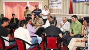 DGP, K Rajendra Kumar inspecting Drug De-addiction Centre at Srinagar on Thursday.