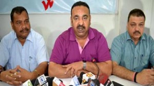 CCI president Rakesh Gupta addressing press conference in Jammu on Tuesday. —Excelsior/Rakesh