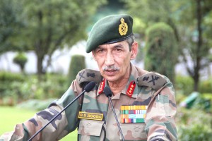 GOC-in-C Northern Command Lt Gen DS Hooda addressing a press conference in Srinagar. —Excelsior/Shakeel