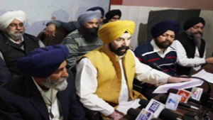 Ramneek Singh Bijral, member DGPC Jammu addressing a press conference on Thursday.     —Excelsior/Rakesh