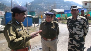 IGP, CRPF, J&K Zone K Vijay Kumar interacting with officers at Bhaderwah. —Excelsior/Tilak Raj