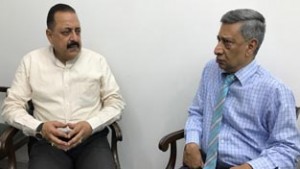 Union Minister Dr Jitendra Singh with J&K Director General of Police, SP Vaid, who met him to discuss the current Kashmir situation, at New Delhi on Wednesday.